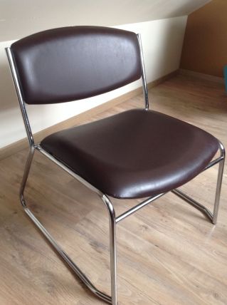 Chaise basse vintage année 80