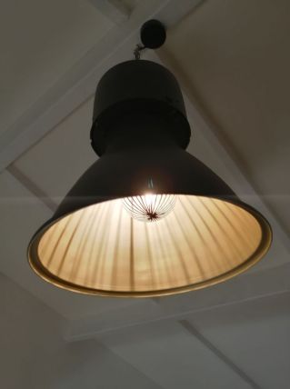 Lampe industrielle 