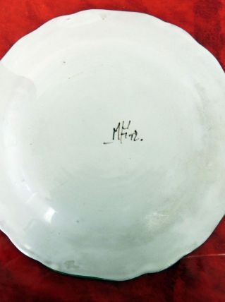 Assiette faïence de Martres Tolosanes décor oiseau signée
