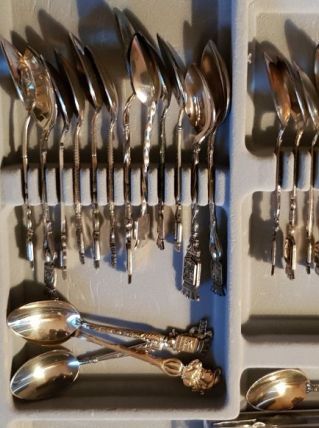 petites cuillères de collection