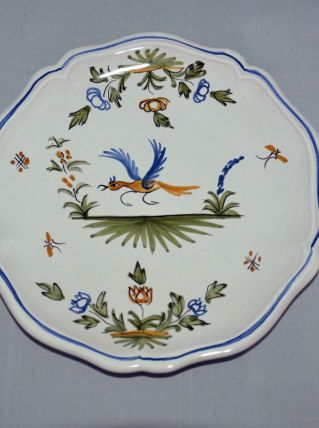 Petite assiette Moustiers décor oiseau signée FD