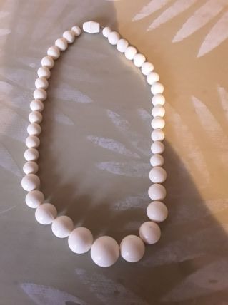 Collier vintage ecru