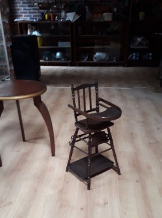 chaise de poupee  1930 a 40    ,  h 68cm 