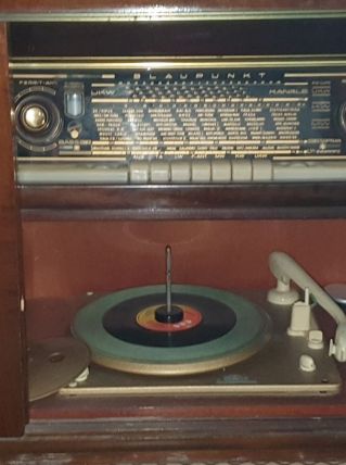 meuble tourne-disque et radio Blaupunkt
