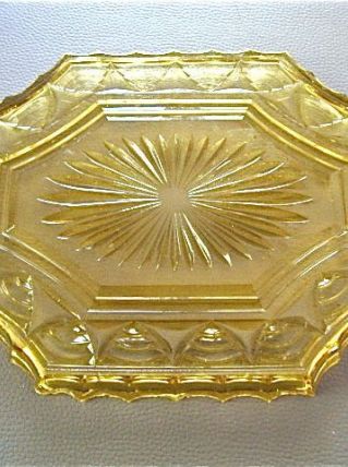 Plateau en verre moulé années 60