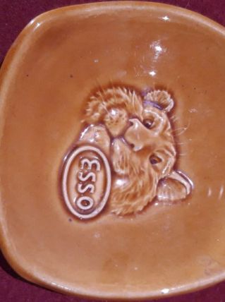 Coupelle ou cendrier ESSO