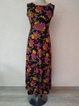 Robe longue sans manches fleurie