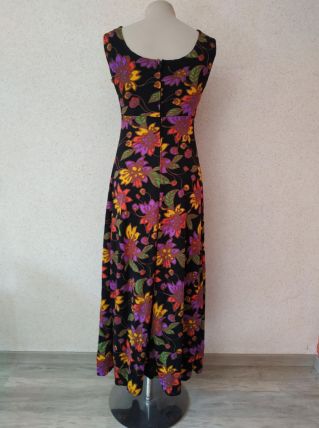 Robe longue sans manches fleurie