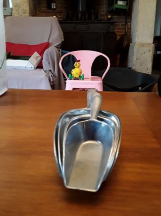 Lot 5 pelles en aluminium vintage 