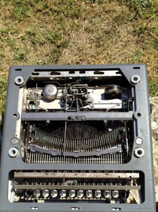 Machine a écrire olympia regina Deluxe