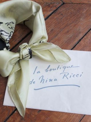 Foulard Nina Ricci neuf, vintage années 50