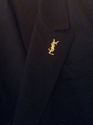 Pin’s yves Saint Laurent 