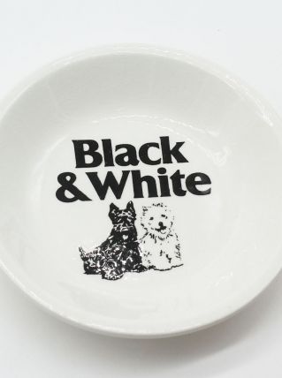 Coupelle Gien black and white