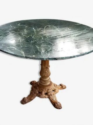 Beau gueridon en marbre et pied en fonte , belle patine