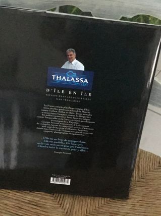 Livre D ÎLE EN ÎLE 