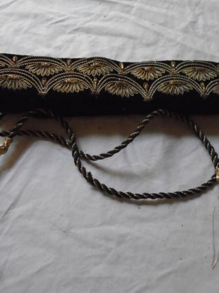 Ceinture brodée