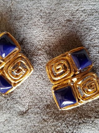 boucles d'oreilles  carrées