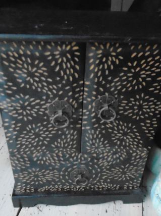 Petit meuble à poser