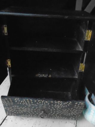 Petit meuble à poser