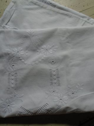 Taie coton brodé