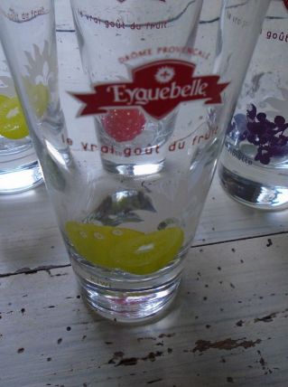 6 verres à jus de fruits