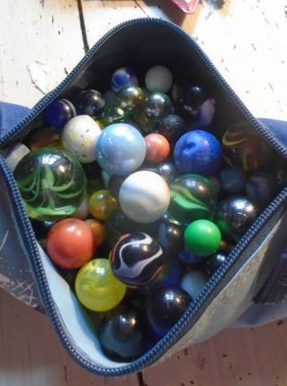 Gros lot de billes en verre