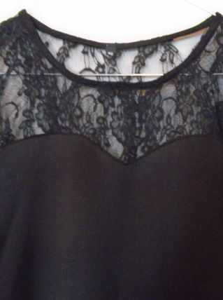 Robe noire dentelle