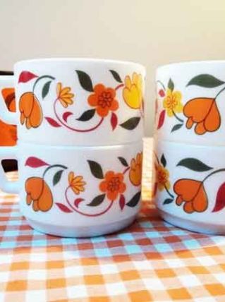Lot de 4 tasses Arcopal vintage