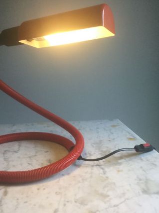 Lampe flexible rouge