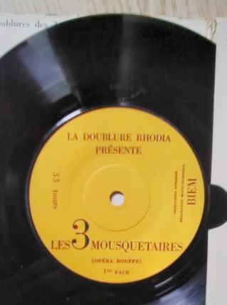 Vinyle "les 3 mousquetaires 45T