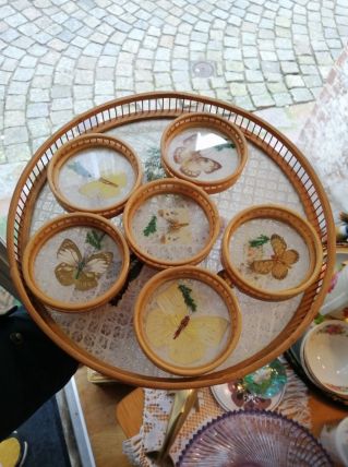 Plateau et 6 sous verres rotin  Papillons 70's