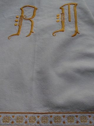 Drap monogrammé