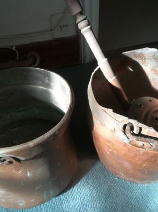 Petits chaudrons en cuivre x2 et chaufferette