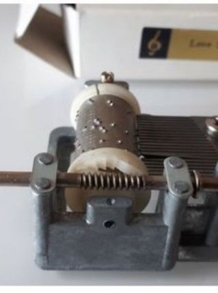 Boite à musique Love story