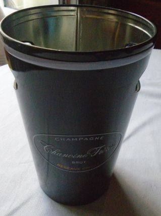 Sceau en métal laqué