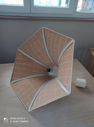 Plafonnier année 70-80 en bois en très bon état