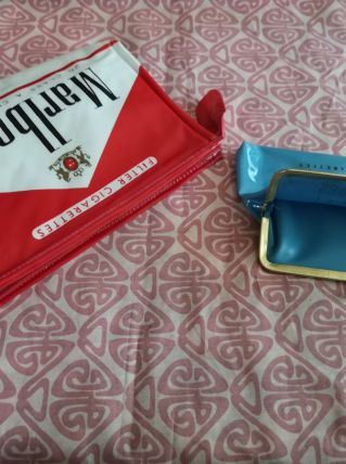 LOT 2 ANCIENS PORTES MONNAIES PUBS CIGARETTES 