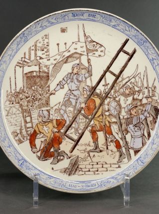 Assiette Creil et Montereau Jeanne d’arc n°4