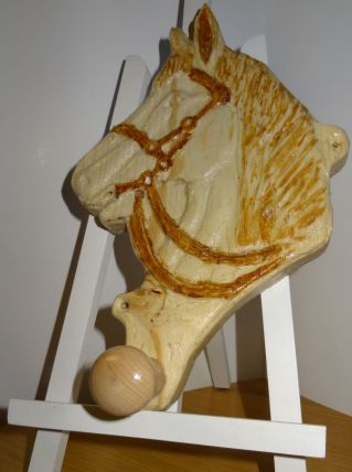 tete cheval scultée avec patere bois ou acier