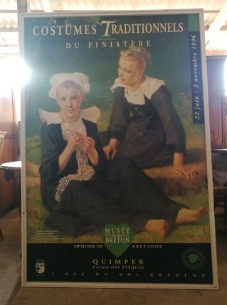 Grand panneau publicitaire en bois  '' COSTUMES TRADITIONNEL