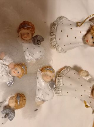 Figurines anges en résine 