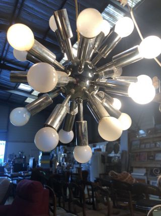 Lustre spoutnik vintage 70 métal chromé, en très bon état 