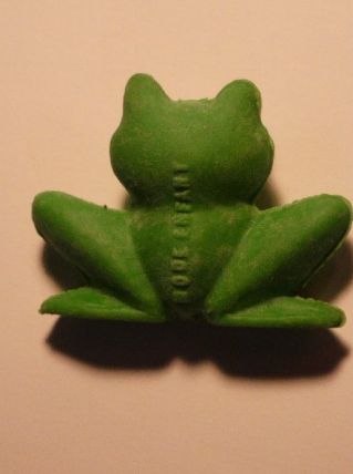 figurine publicitaire Rainett annnées 60 verte