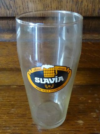 5 verres à bière Slavia
