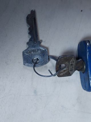 cadenas Burg + 2 clés