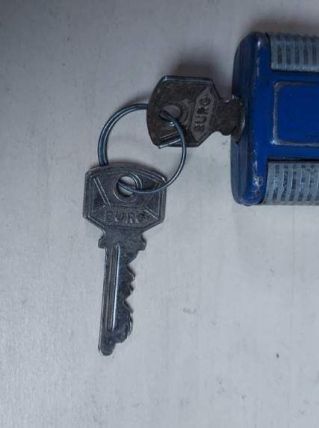 cadenas Burg + 2 clés