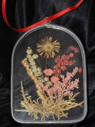 ancien grand pendentif fleur séché année 60-70