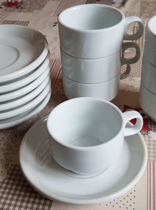 7 TASSES ET SOUCOUPES style bistro