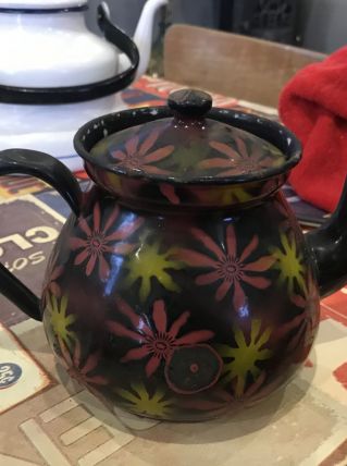 Théière émaillée 