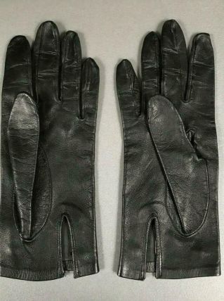 Paire de gants noirs en cuir vintage